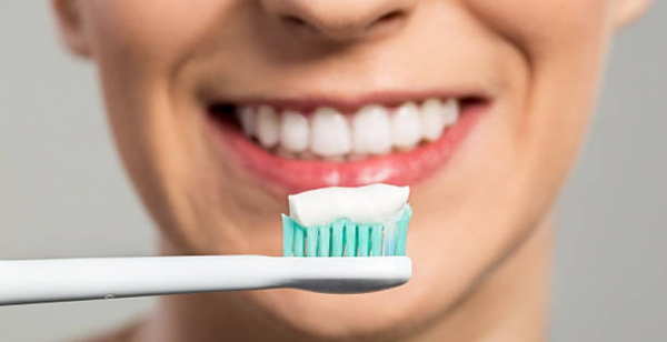Estudos indicam que lavar os dentes diminui o risco de cancro na boca e pescoço