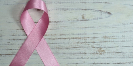 Estudo revela que a pílula ainda aumenta o risco de cancro da mama